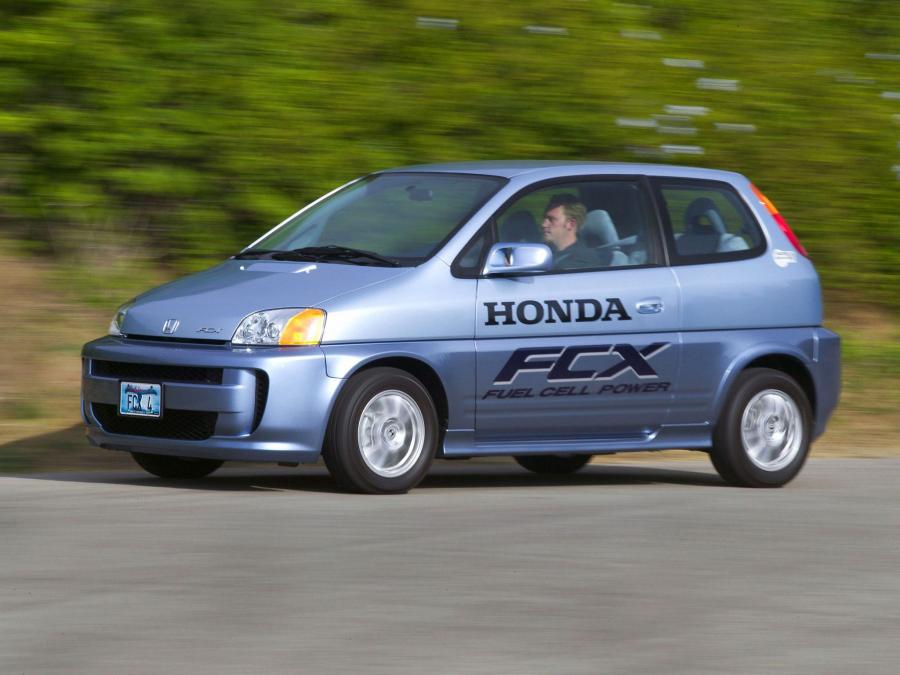  Honda FCX 2002 года  (фото 11 из 15)